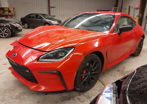 2024 Toyota Gr 86 from USA, damaged, VIN JF1ZNBB15R9756268